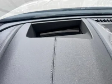 Car image 50