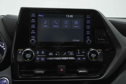 Car image 22