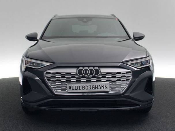 Audi Q8 50 quattro e-tron Advanced 250 kW image number 15