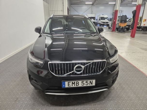 Volvo XC40 Recharge Hybrid Inscription Expression 155 kW image number 2