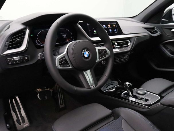 BMW 118i 100 kW image number 10