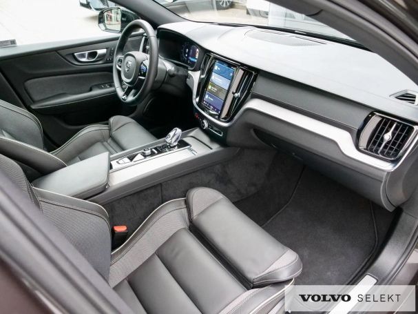 Volvo S60 AWD 184 kW image number 35