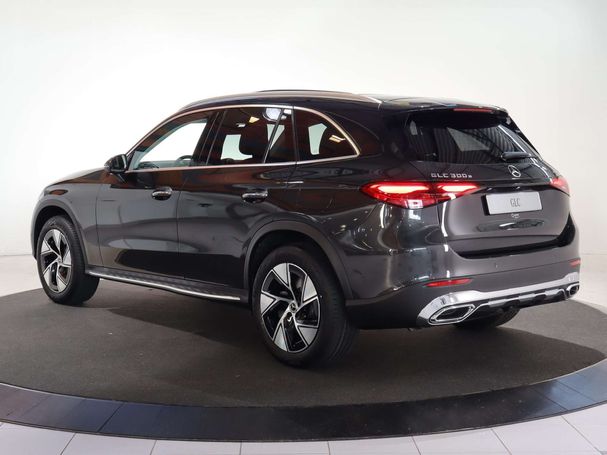 Mercedes-Benz GLC 300 e Line 4Matic 230 kW image number 26