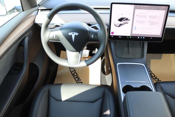 Tesla Model Y 258 kW image number 7