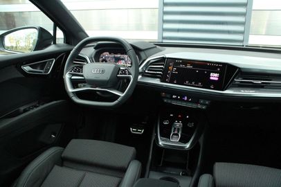 Car image 36