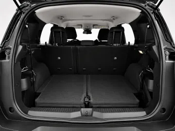 Car image 32