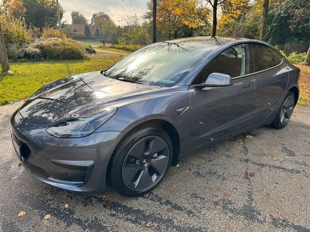 Tesla Model 3 Standard Range 239 kW image number 2