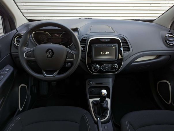 Renault Captur TCe INTENS 66 kW image number 4