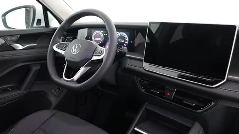 Car image 31