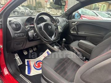 Car image 30