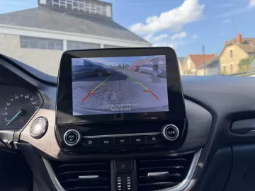 Car image 36