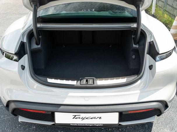 Porsche Taycan 440 kW image number 18