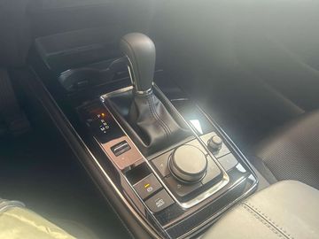 Car image 15