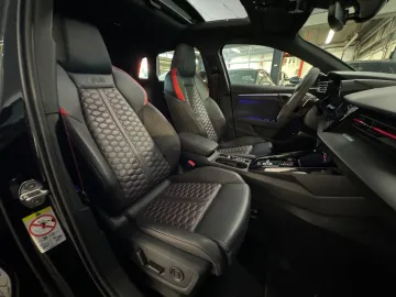 Car image 36