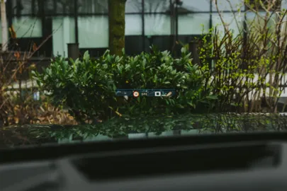 Car image 38