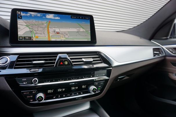 BMW 620d Gran Turismo 140 kW image number 11