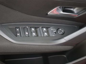 Car image 31