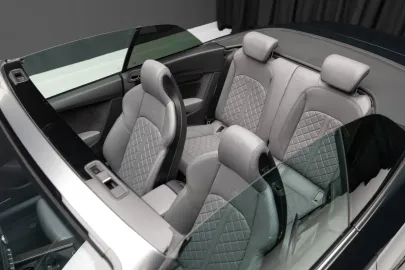 Car image 40