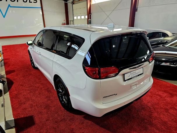 Chrysler Pacifica 214 kW image number 29