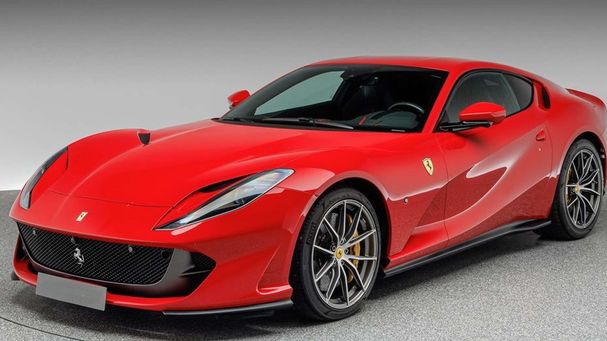 Ferrari 812 Superfast 588 kW image number 2