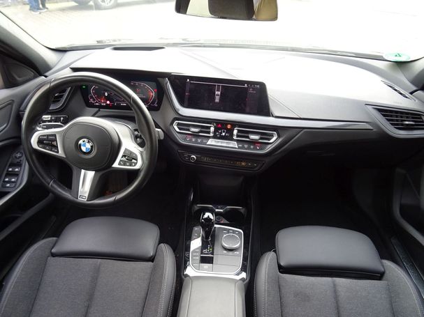 BMW 118i Sport Line 103 kW image number 12