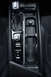 Car image 36