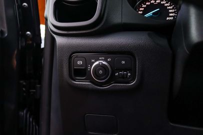 Car image 31