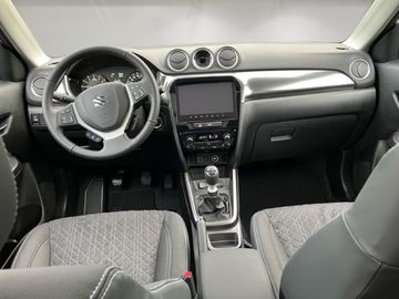 Car image 12