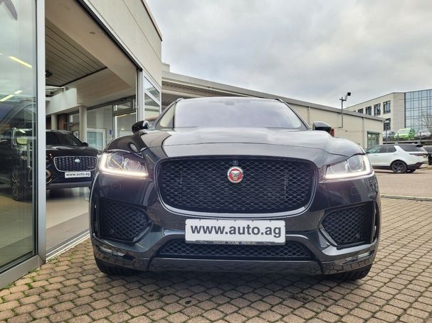 Jaguar F-Pace 25t AWD Chequered Flag 184 kW image number 2