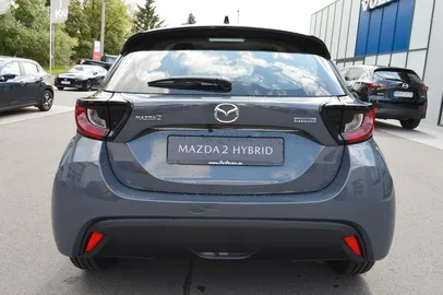Car image 5