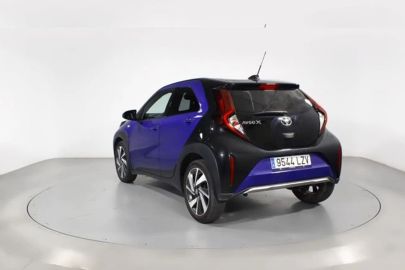 Car image 2