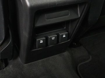 Car image 38