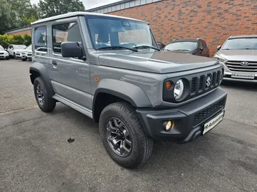 Car image 3