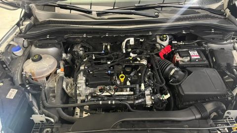 Car image 30