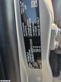 Car image 36