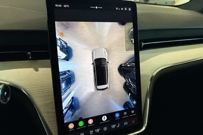 Car image 38