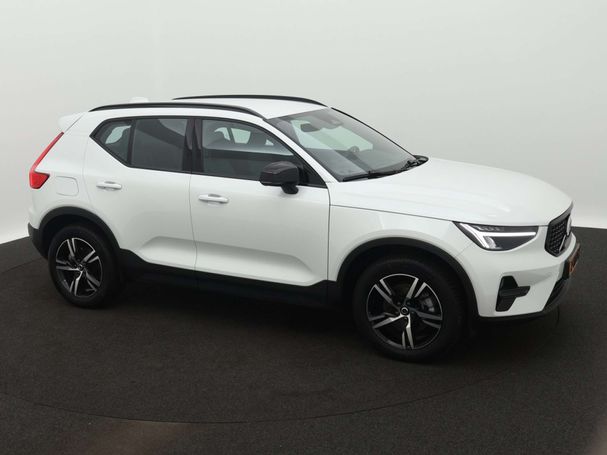 Volvo XC40 B4 Plus Dark 145 kW image number 12