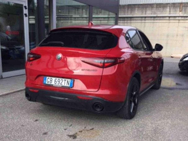 Alfa Romeo Stelvio 2.2 AT8 Q4 140 kW image number 3