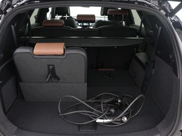 Car image 36