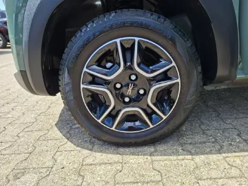 Car image 22