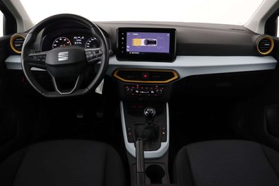 Car image 10