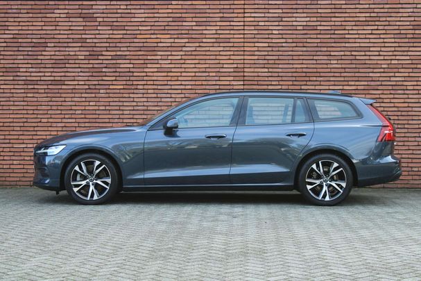 Volvo V60 B3 Essential 120 kW image number 9