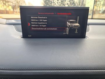Car image 30