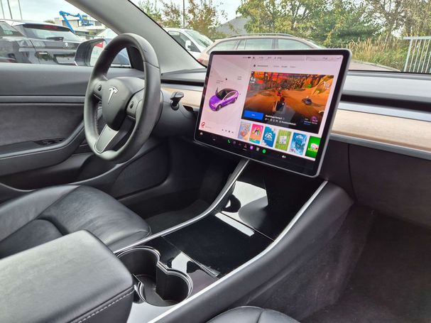 Tesla Model 3 Plus 239 kW image number 9