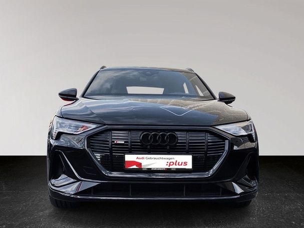 Audi e-tron quattro S-line Sportback 300 kW image number 2