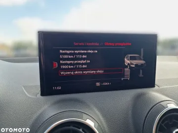 Car image 35