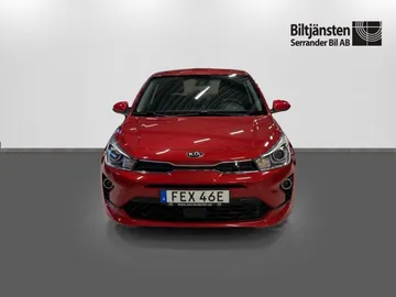 Car image 3