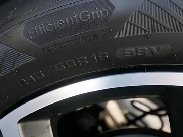 Car image 37