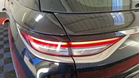 Car image 34