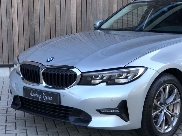 BMW 330 e Touring xDrive 215 kW image number 2